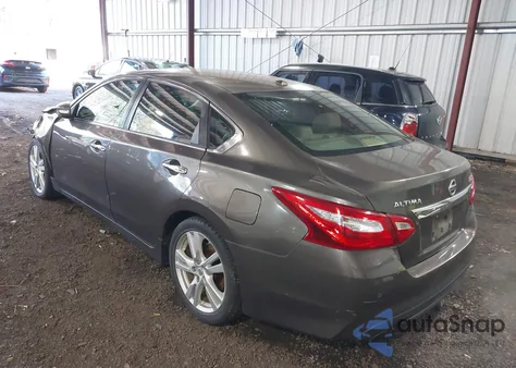 2016 Nissan Altima 3.5 Sl/3.5 Sr z USA, uszkodzony, nr VIN 1N4BL3AP7GC118204